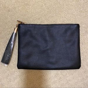 Black Zipper Pouch